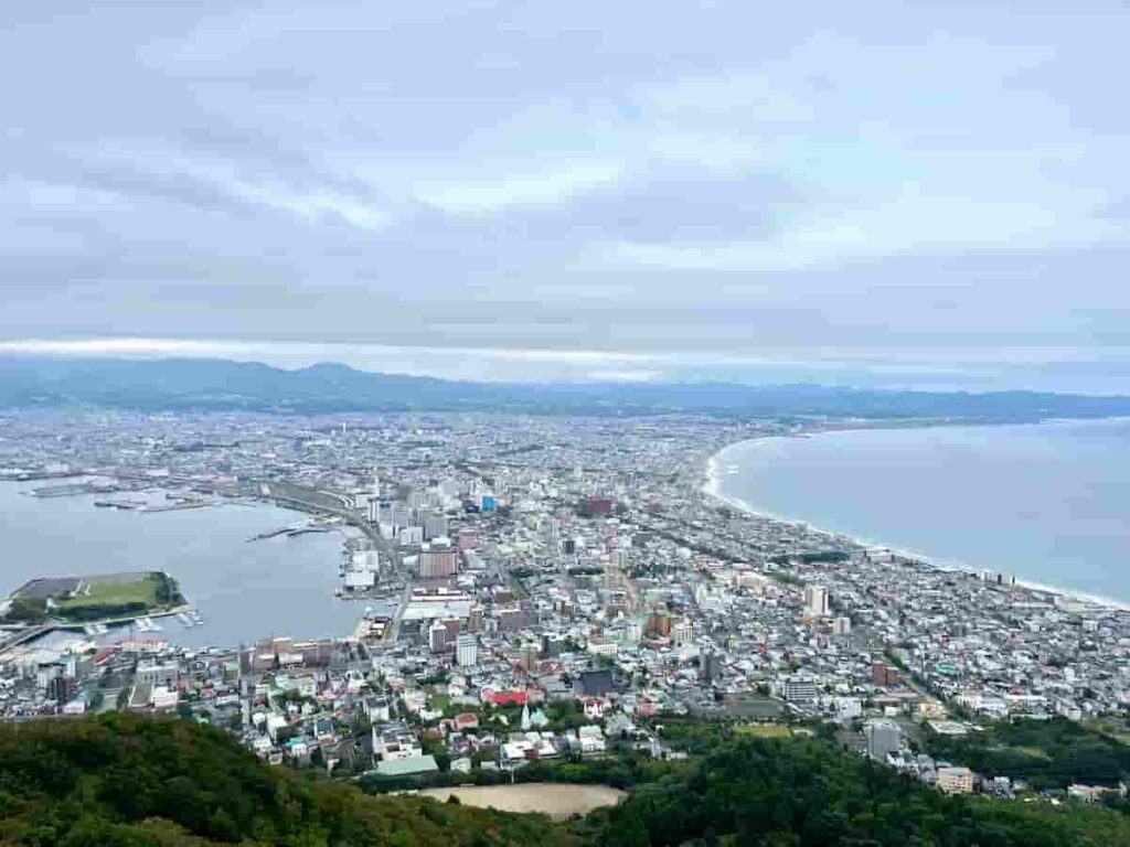 【北海道旅行Part2】0歳・2歳連れで巡る5泊6日の家族旅行|函館・洞爺湖・小樽・札幌 2026.9.17-22 2 函館山から見る朝の風景