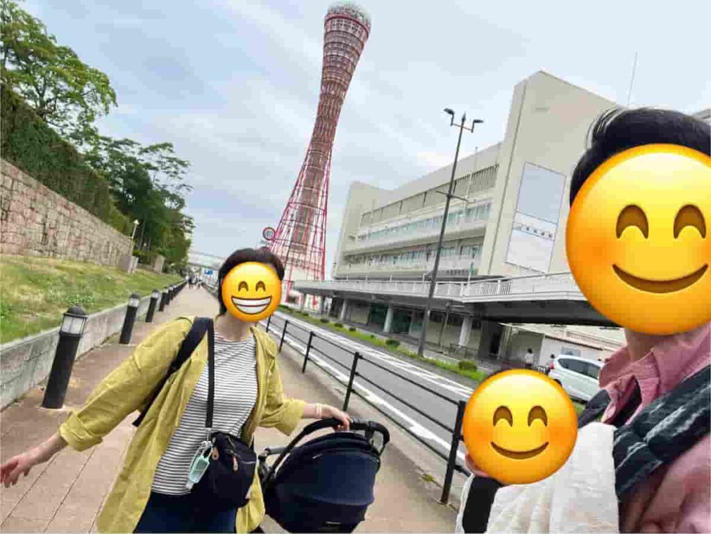 【神戸・岡山旅行log】異人館・倉敷・岡山後楽園を巡る旅 2024.6.27-29 7 神戸ポートタワーをバックに撮った家族写真