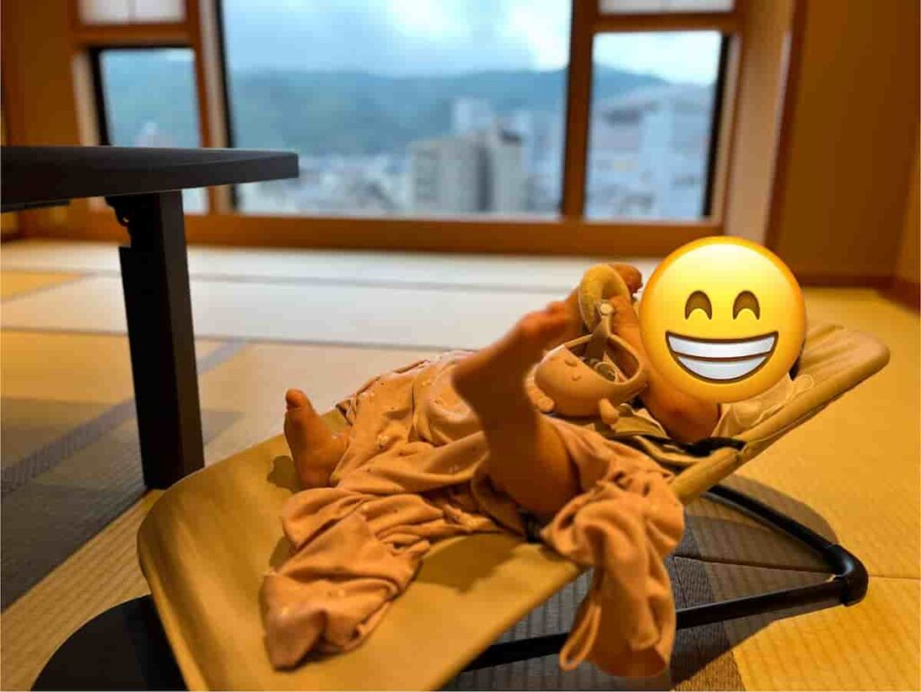 【神戸・岡山旅行log】異人館・倉敷・岡山後楽園を巡る旅 2024.6.27-29 20 バウンサーを楽しむ娘の写真