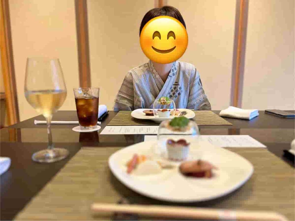 【神戸・岡山旅行log】異人館・倉敷・岡山後楽園を巡る旅 2024.6.27-29 21 ザ・シロヤマテラス津山別邸の夕飯時の写真